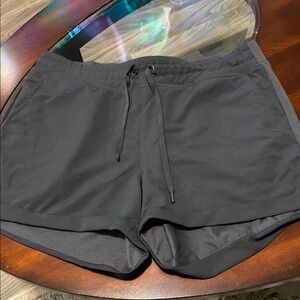 Minx Black Athletic Shorts‎